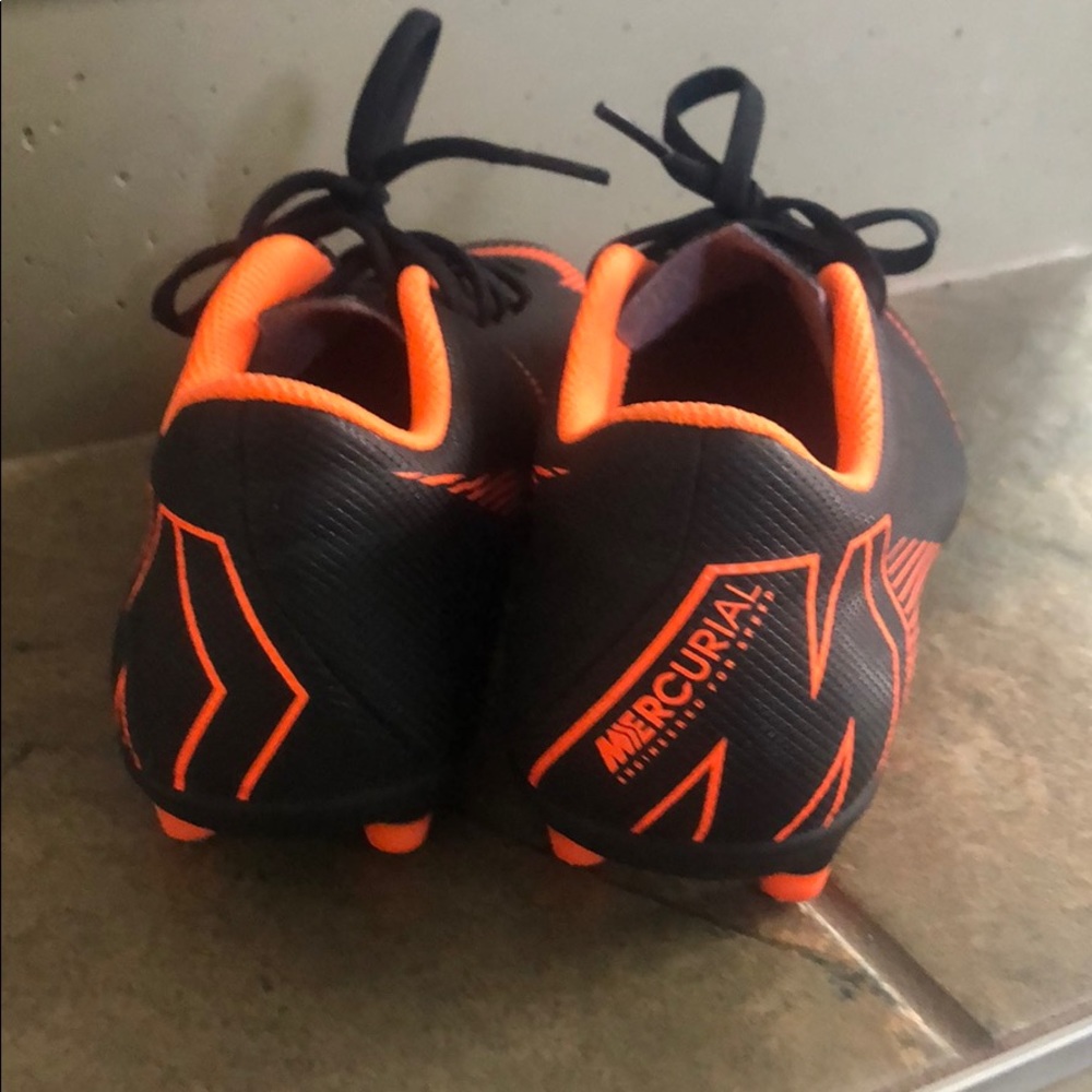 Cleats - Picture 3 of 5
